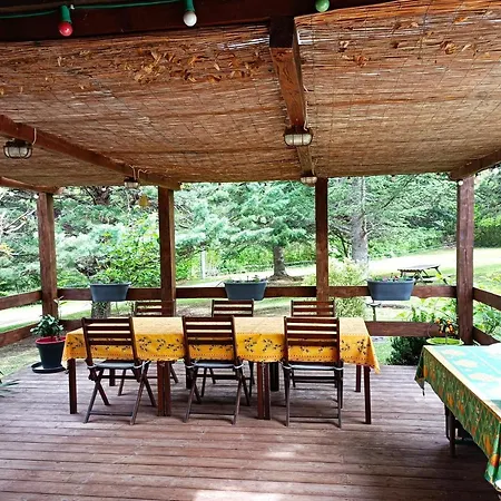 Couette-café Les Eaux Tranquilles Belvianes-et-Cavirac