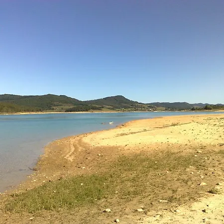 Couette-café Les Eaux Tranquilles Belvianes-et-Cavirac