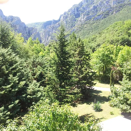 Les Eaux Tranquilles Couette-café Belvianes-et-Cavirac