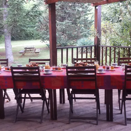 Couette-café Les Eaux Tranquilles Belvianes-et-Cavirac