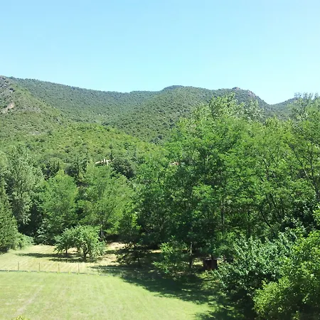 Couette-café Les Eaux Tranquilles Belvianes-et-Cavirac