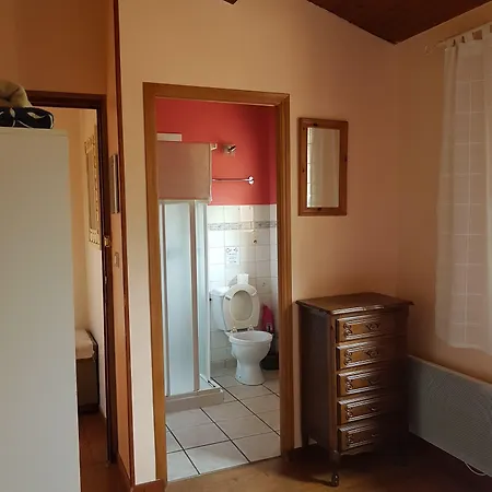 Couette-café Les Eaux Tranquilles Belvianes-et-Cavirac