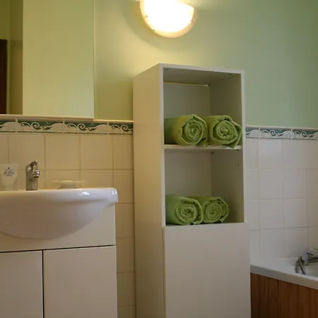 Les Eaux Tranquilles Couette-café Belvianes-et-Cavirac