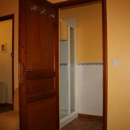 Les Eaux Tranquilles Couette-café 4*